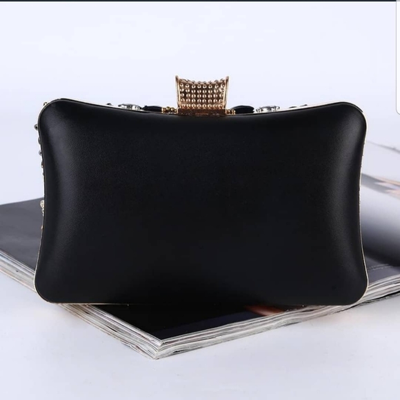 PURSE - Picture 2 of 3